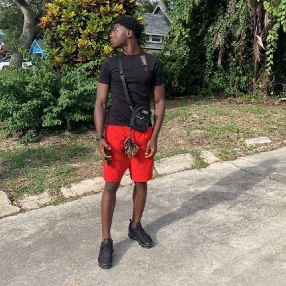 Meet your Posher, Flagger man